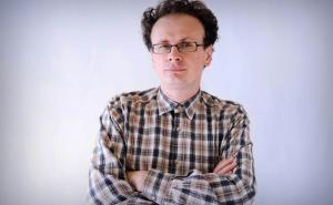 Reakcija Srđana Puhala nakon oslobađajuće presude za Vojislava Šešelja