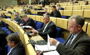 Ponovo: Usvojen Zakon o radu FBiH