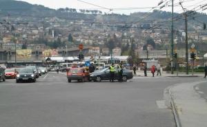 Sudar na Skenderiji: Jedna osoba povrijeđena (FOTO)