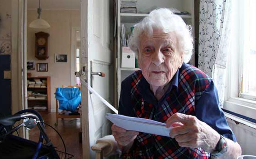 Švedska: 104-godišnjakinja ponovo pozvana da ide u školu