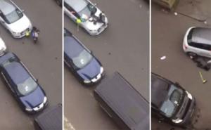 Za vrijeme desničarskog skupa: Muškarac pregazio ženu i vukao je po cesti (VIDEO)