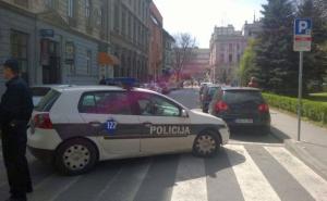 Blokirana ulica Mis Irbina u Sarajevu: Uviđaj nakon jutrošnjeg požara još nije počeo (FOTO)