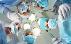 Pacijentica snimala šta su hirurzi govorili o njoj tokom operacije (VIDEO)