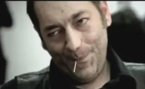 Scena na šalteru: Ono kad ti fali još jedan papir (VIDEO)