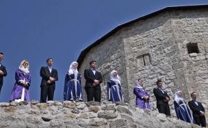 Kompozicija 'Ahmićka suza': Da se ne ponovi i ne zaboravi (VIDEO)