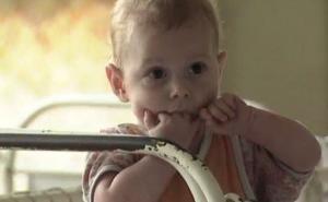 Potresna priča o odrastanju u rumunskom sirotištu (VIDEO)