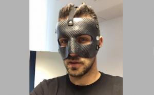 Vedad Ibišević s novom maskom dominira na terenu (VIDEO)