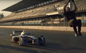 Da li je ovo najhrabriji svjetski kaskader? Pogledajte skok Damiena Waltersa (VIDEO)