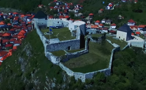 Lijepi Tešanj iz zraka: Let iznad Gradine (VIDEO)