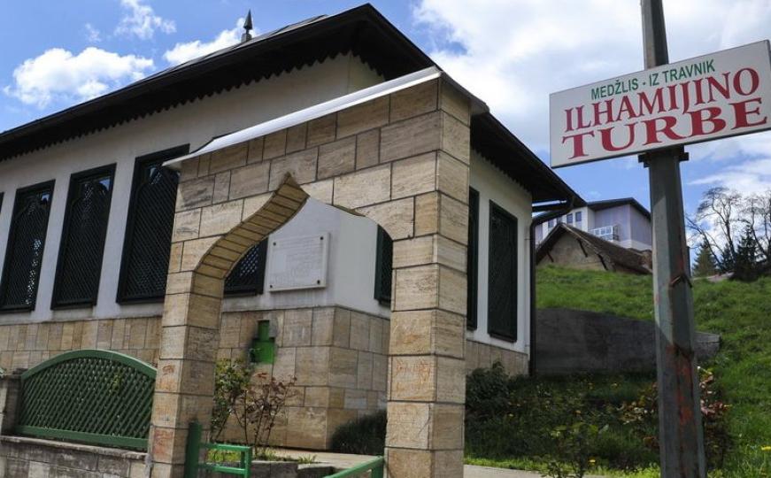 Jedno od najljepših u Travniku je Ilhamijino turbe 