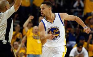 Stephen Curry se vraća na parkete 