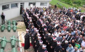 U Vlasenici klanjana kolektivna dženaza za 14 ubijenih žrtava