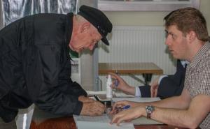 Glasanje u Banjaluci za izbore u Srbiji teče bez problema 