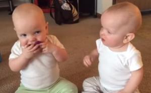 Neodoljivi blizanci: Vrati mi moju cuclu