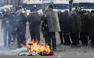 Nastavljeni sukobi u Parizu, policija privela 27 osoba