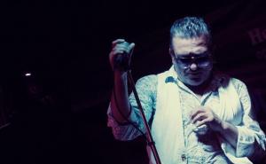 Kad Tifa pjeva 'Grbavicu' sa navijačima Plavih