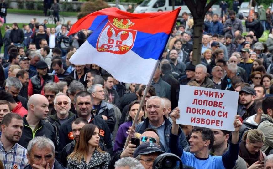 Protest opozicije: 'Vučiću lopove, pokrao si izbore' 