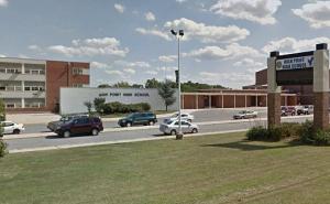 U pucnjavi u srednjoj školi ubijena jedna osoba