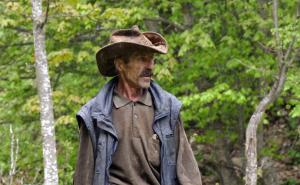 Vlašički Robinzon proizvodi duhan i sadi lubenice