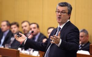 Vlada Hrvatske ukinula pečate 