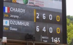 Zastava sa ljiljanima pored Damirovog imena