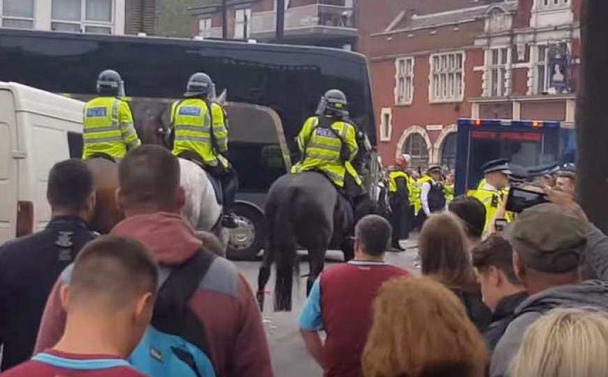 West Ham će doživotno zabraniti ulazak na stadion navijačima koji su napali autobus Manchester Uniteda