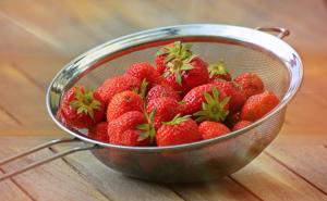 Crvena ljepotica: Jedite jagode, sačuvajte zdravlje!