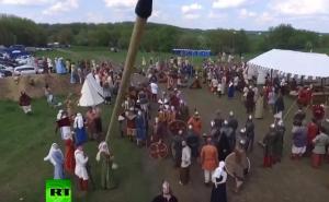 Sukob epoha: Kopljem na drona