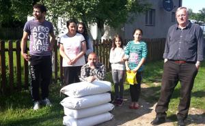 Himzo sije pšenicu za porodicu, ali zasadi i malo više, za siromašne