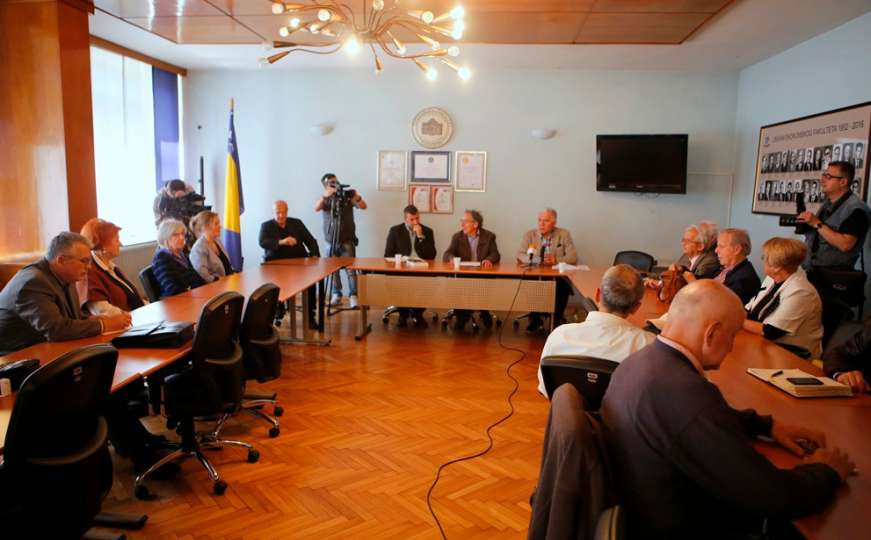 I Srbi i Bošnjaci u Srebrenici otvoreni za dogovor o općem dobru grada 