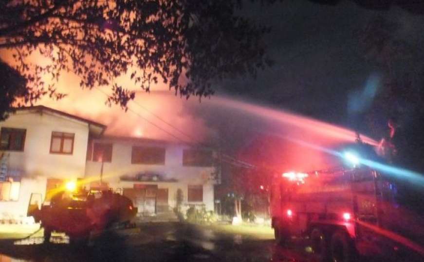 U požaru u školskom domu život izgubilo 18 djevojčica