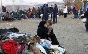 Akcija u zoru: Počela evakuacija izbjeglica iz kampa Idomeni