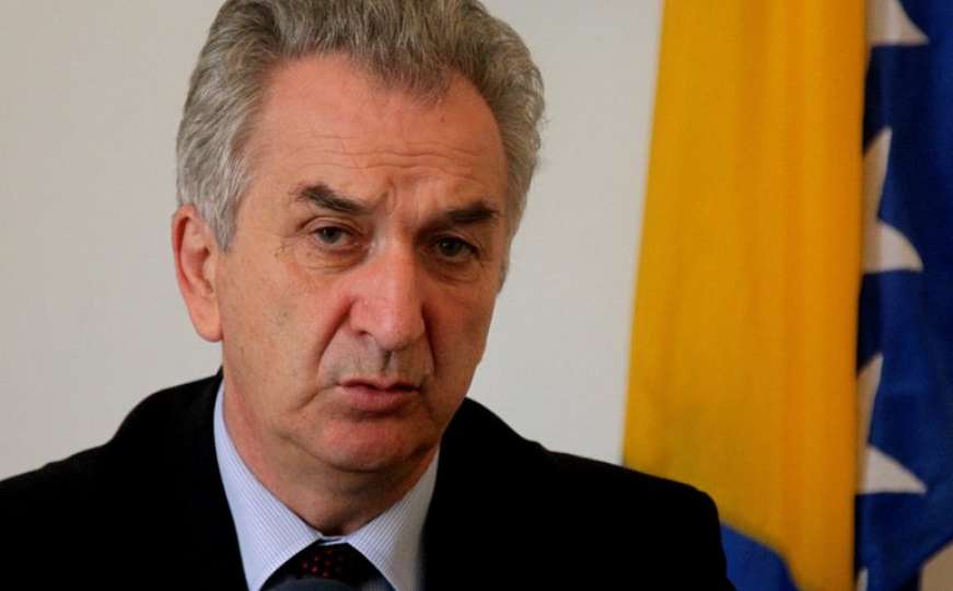 Šarović: Vijeće ministara nije nadležno za popis