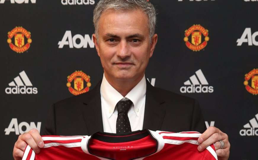 Mourinho predstavljen u Manchester Unitedu