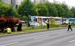 Radnik zadobio povrede ruke, ramena i glave