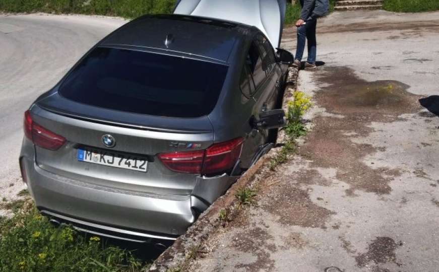 Sarajka isprobala BMW X6 na promociji i slupala ga