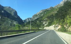 Vikendaši, oprez: Na ovim putevima sutra potpuna obustava saobraćaja