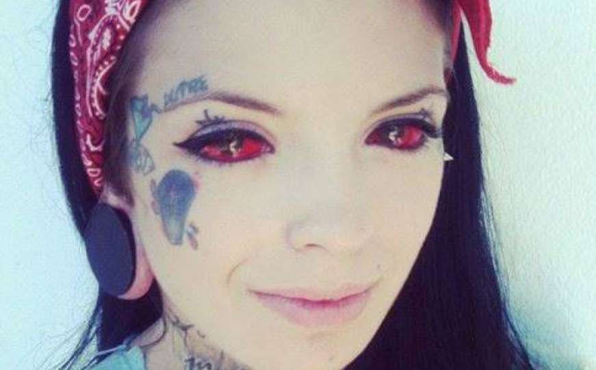 Tetoviraju i unutrašnjost oka - samo da promijene izgled