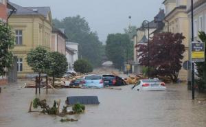 Haos na jugu Njemačke: Voda nosi sve pred sobom, otkrivena tri leša