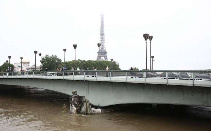 Francuska će proglasiti stanje prirodne katastrofe