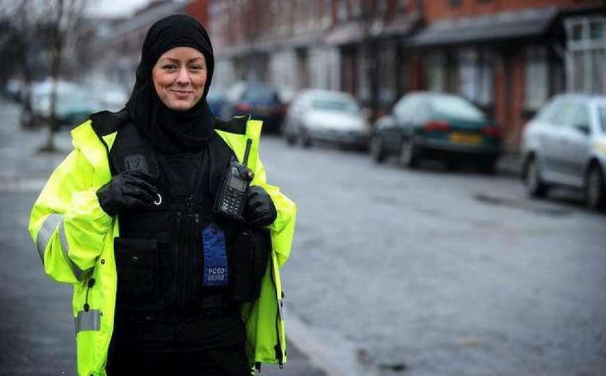  Policija namjerava dozvoliti hidžab kao dio policijske uniforme