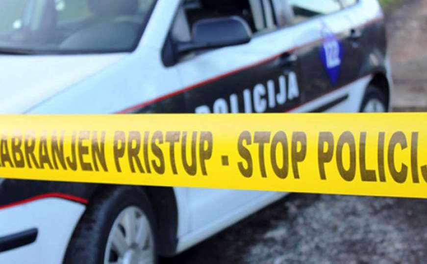 Teška nesreća u Sarajevu: Ženu udarilo vozilo, hitno prevezena u UKCS