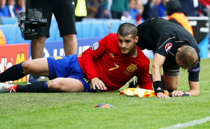 Smiješna strana Eura: Alvaro Morata 'pokosio' sudiju