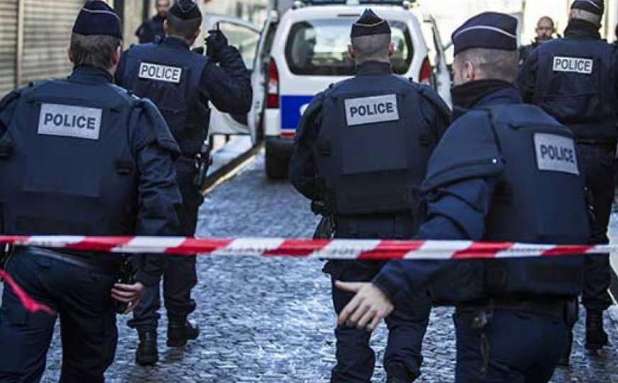 Panika u Francuskoj: U predgrađu Pariza ubijeni policajac i žena