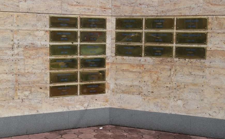 Vandali ukrali spomen-ploče s imenima šehida i poginulih boraca
