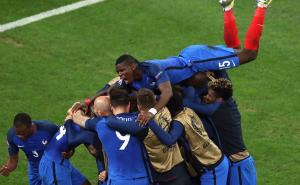 Griezmann i Payet spasili obraz Francuzima