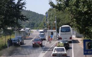 Na graničnom prijelazu Doljani trenutno ne mogu saobraćati vozila iz BiH