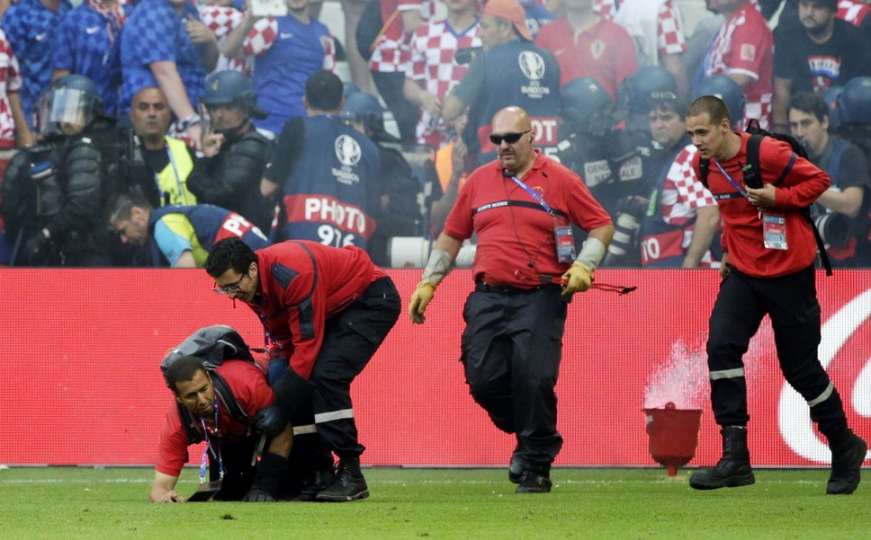 'Gdje su ti, majmune, baklje dok se treba borit za nekaj borbe vrijedno?'