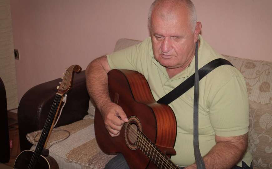 Jovo Jerković, slijepi muzičar koji svira 24 instrumenta