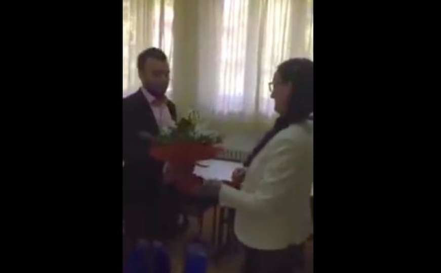 Zenica: Zaprosio djevojku na odbrani diplomskog